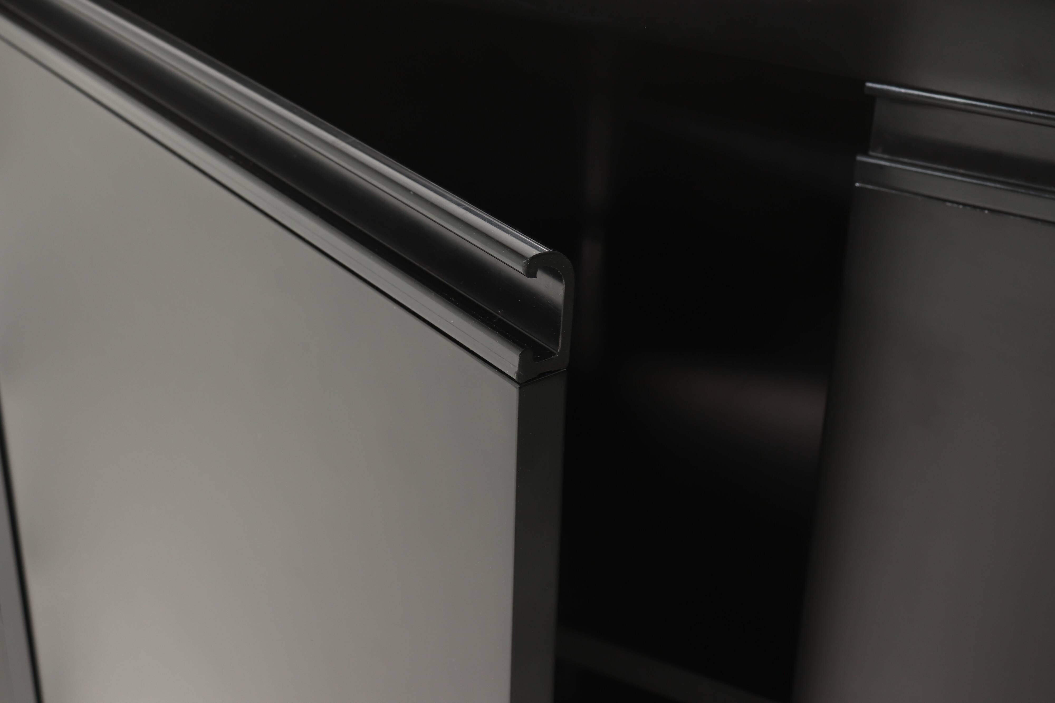 Post Modern Italian Design Sideboard by Elco 1980s