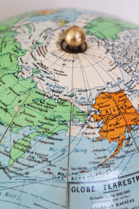 Girard and Barrère terrestrial globe