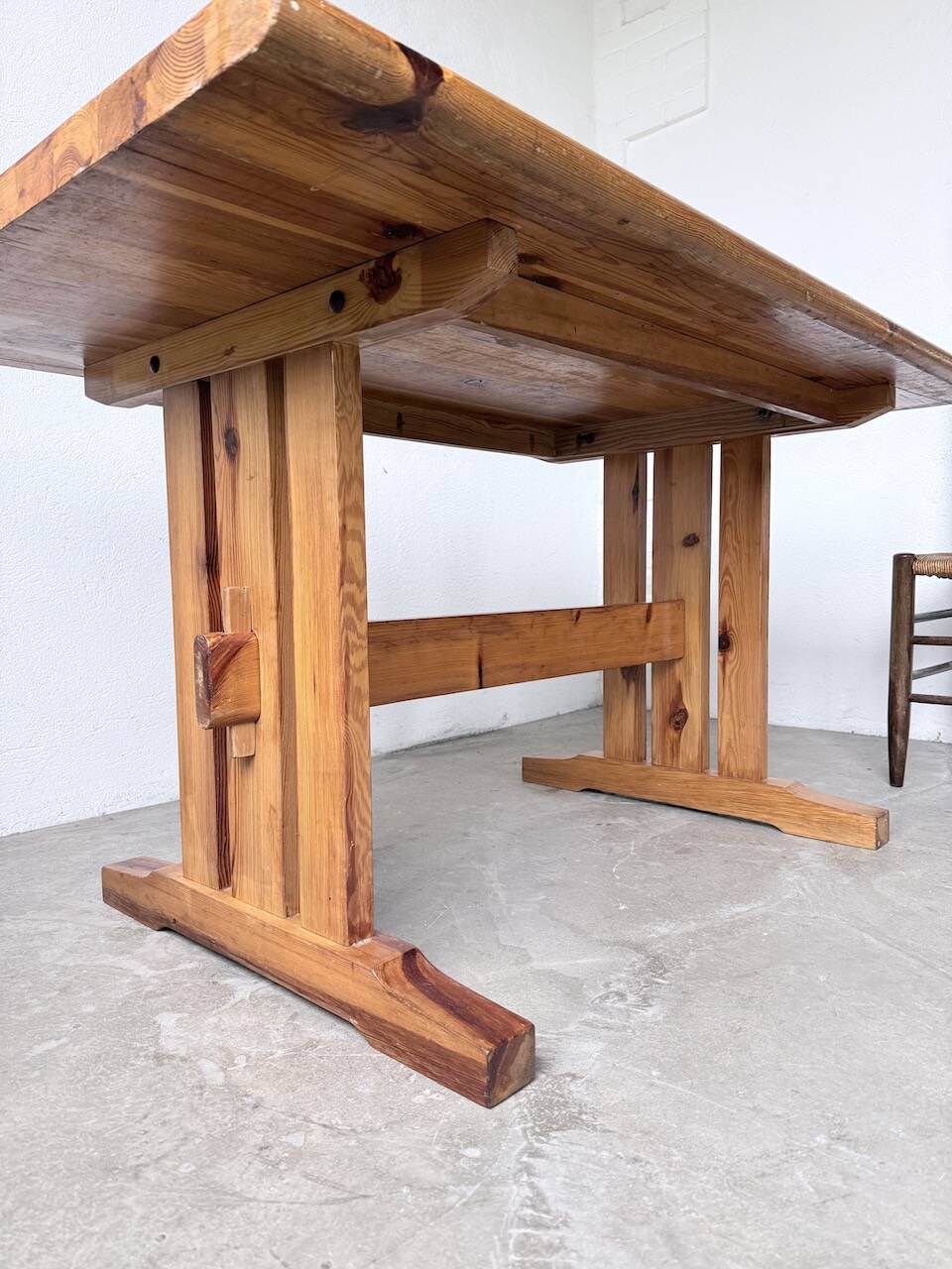 Mountain furniture table made of solid pine