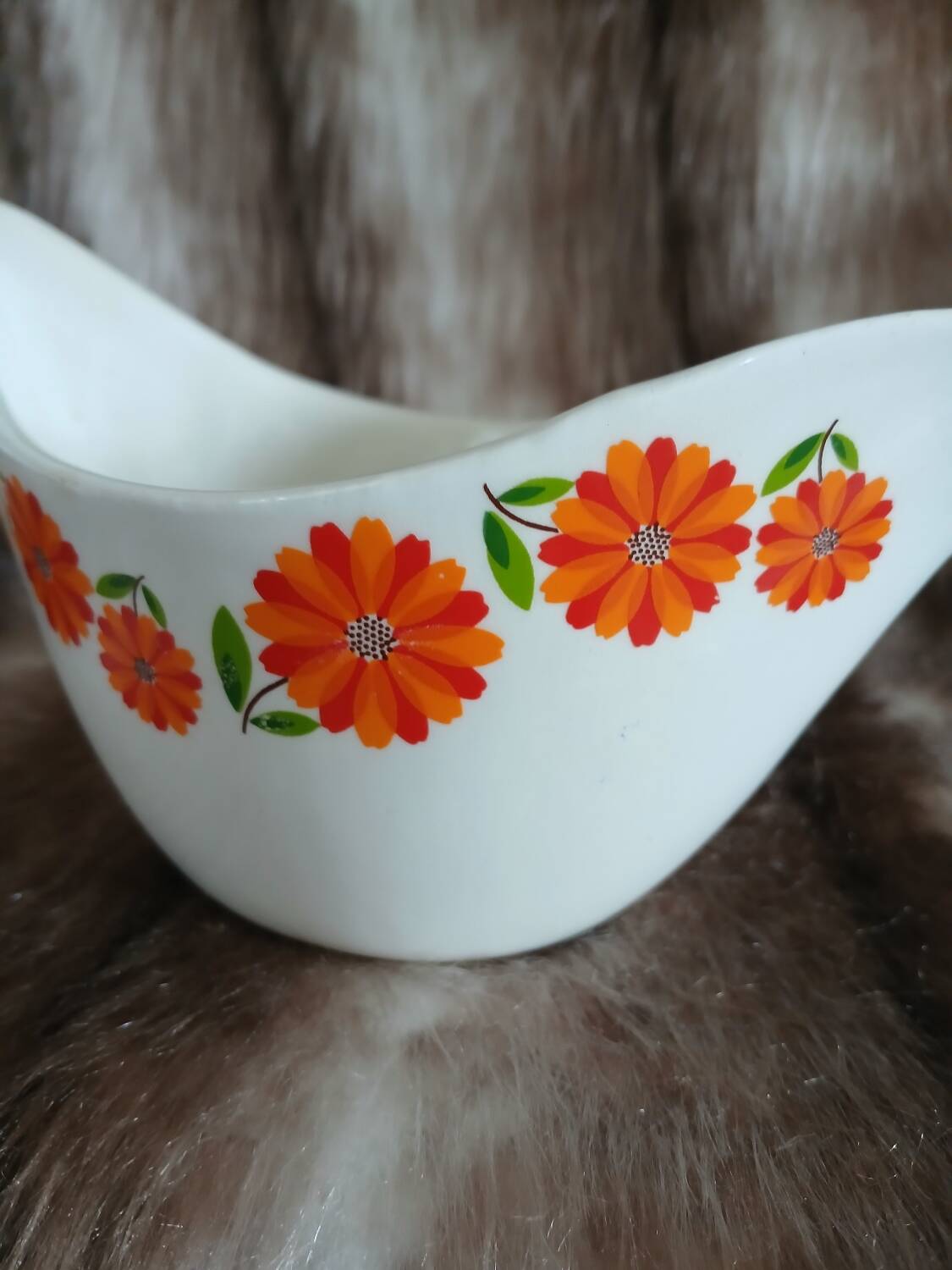 Old sauceboat Moulin des Loups