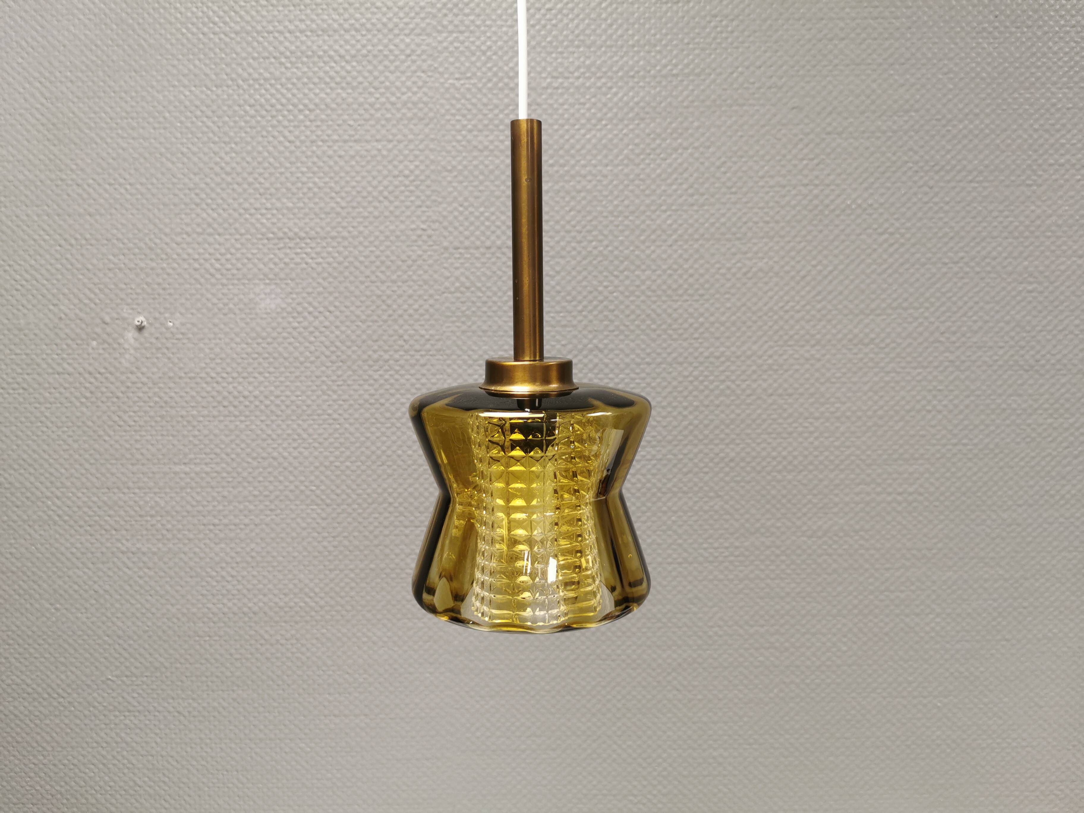 Lampe suspendue suédoise par Carl Fagerlund pour la verrerie Orrefors, années 1970.