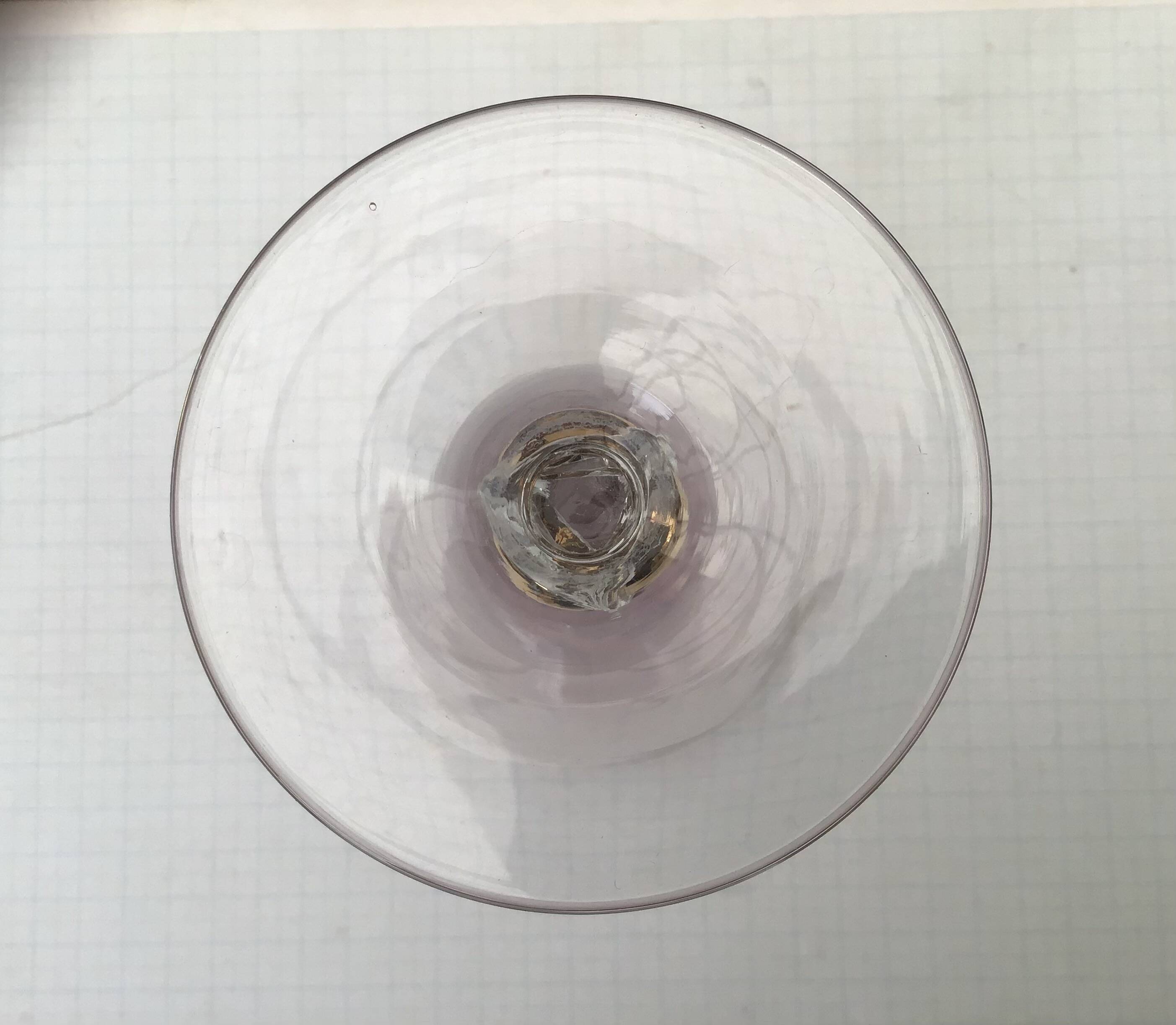 Joseph Stanik 6 red wine glasses of the Zuzanna model in Amethyst color with rims and golden ball