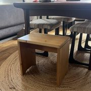 Paire de tabouret ou tables de chevet de Charlotte Perriand