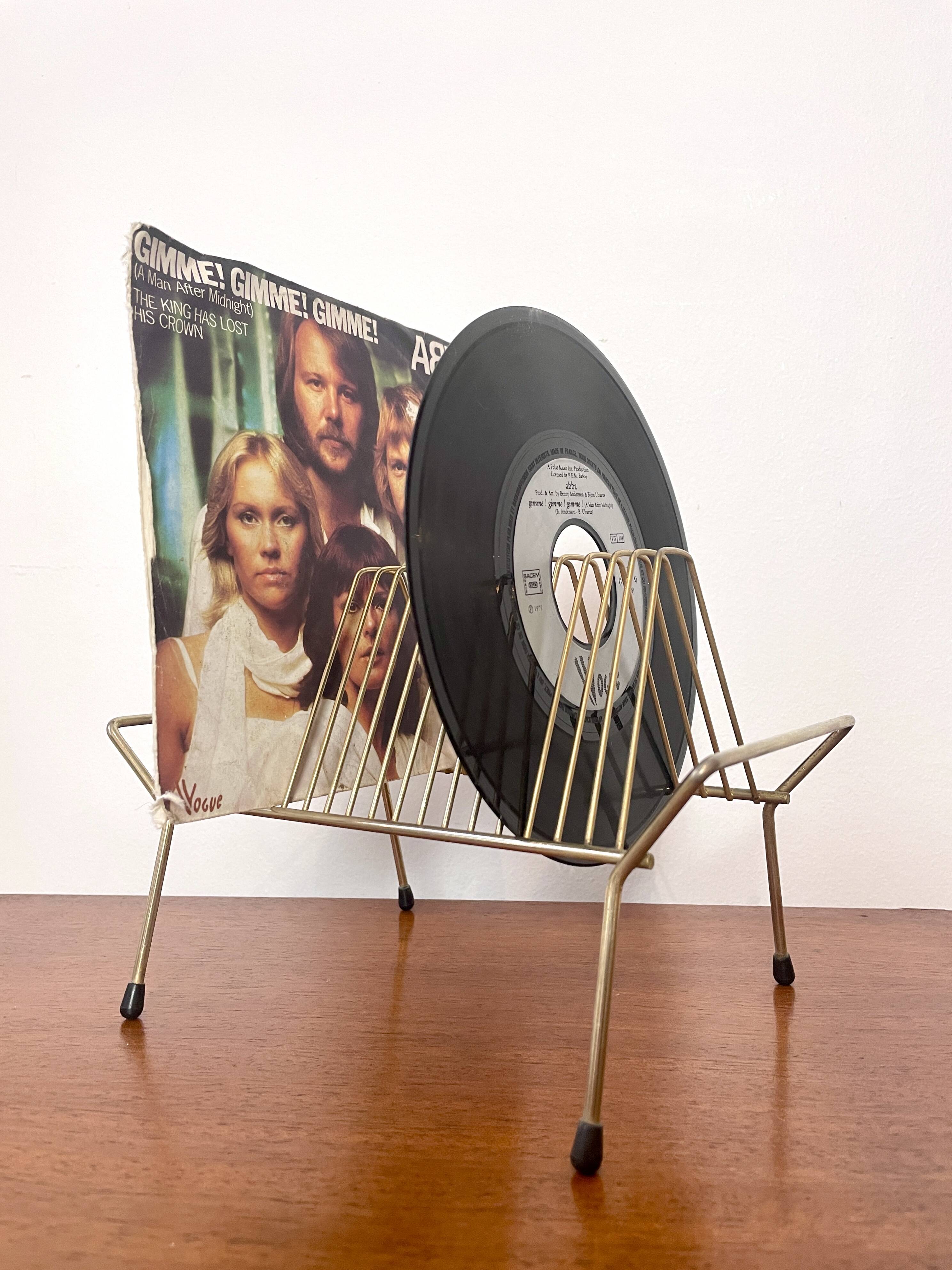 Brass vinyl holder