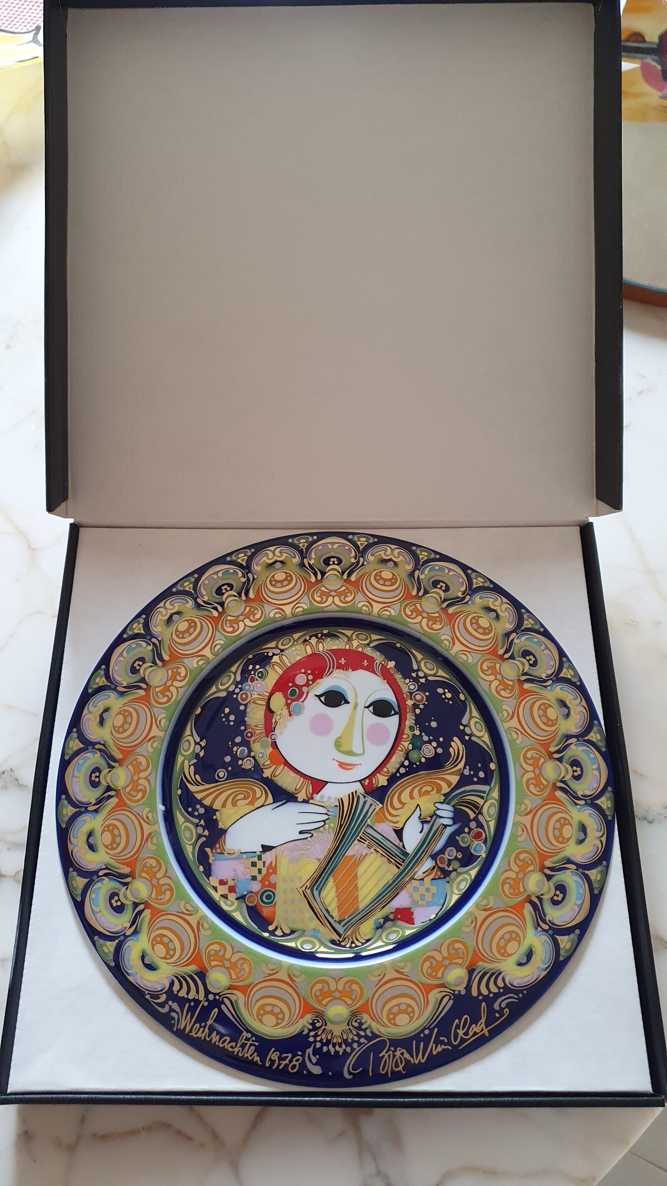 Decorative plate Rosenthal design Bjorn Wiinblad 1978