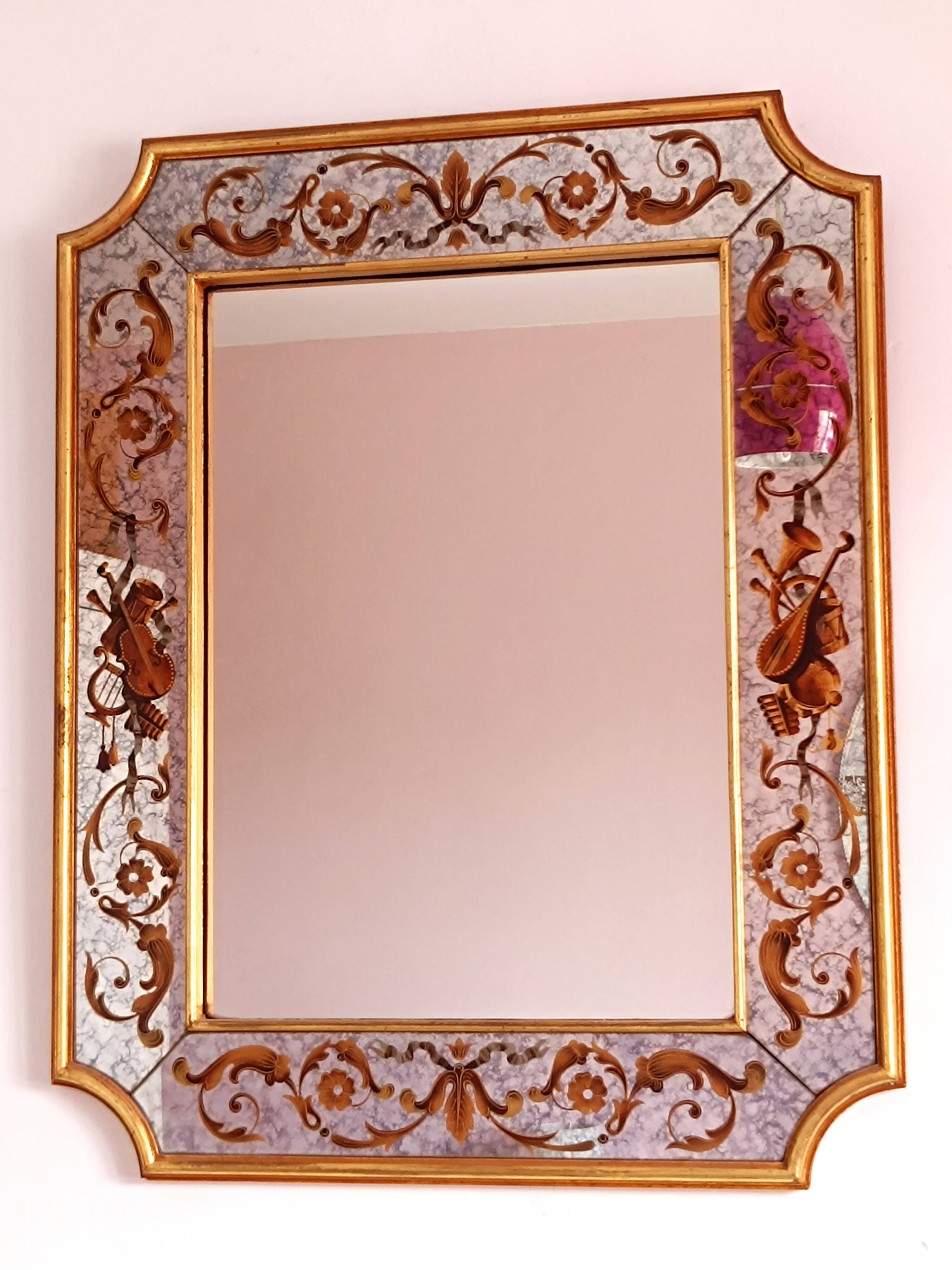 Eglomised glass mirror 75 X 60 cm
