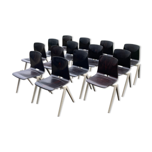Lot de 14 chaises galvanitas