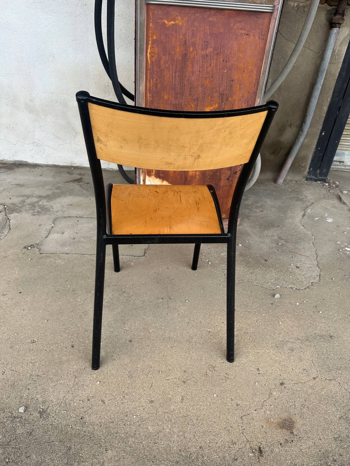 Lot de 50 chaises écoles bois et métal