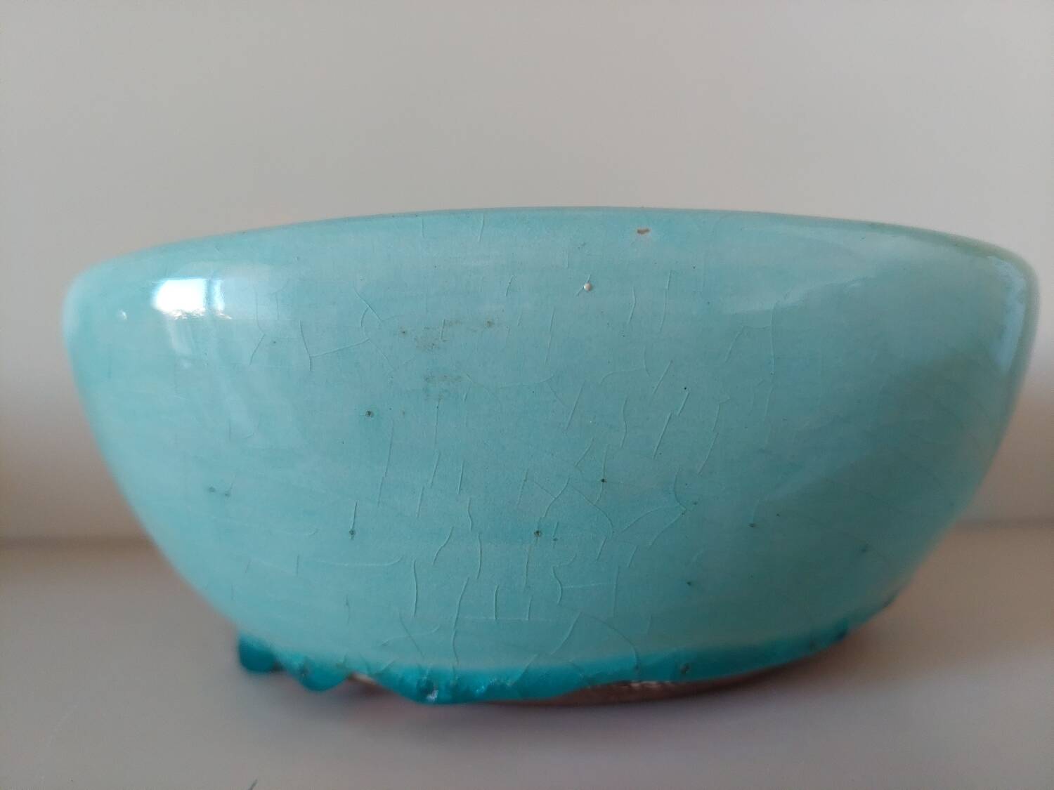 Turquoise cracked ceramic empty pocket signed Keramos, Sèvres circa 1950