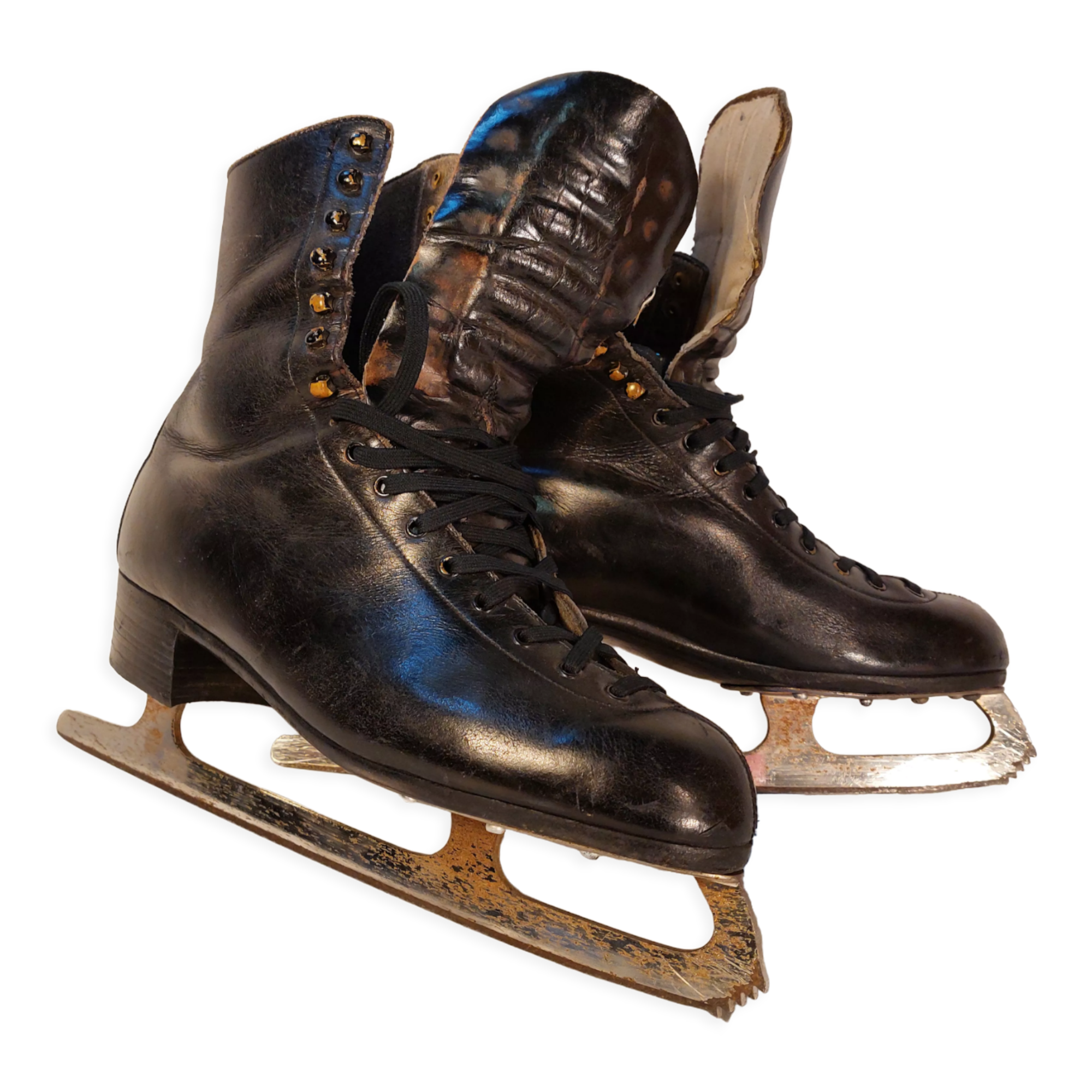 Pair of vintage ice skates Alviera