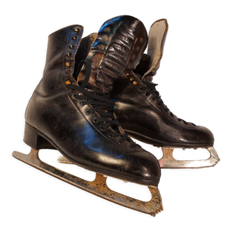 Paire de patins à glace vintage Alviera