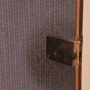 Cabinet allemand en noyer, XVIIIème siècle