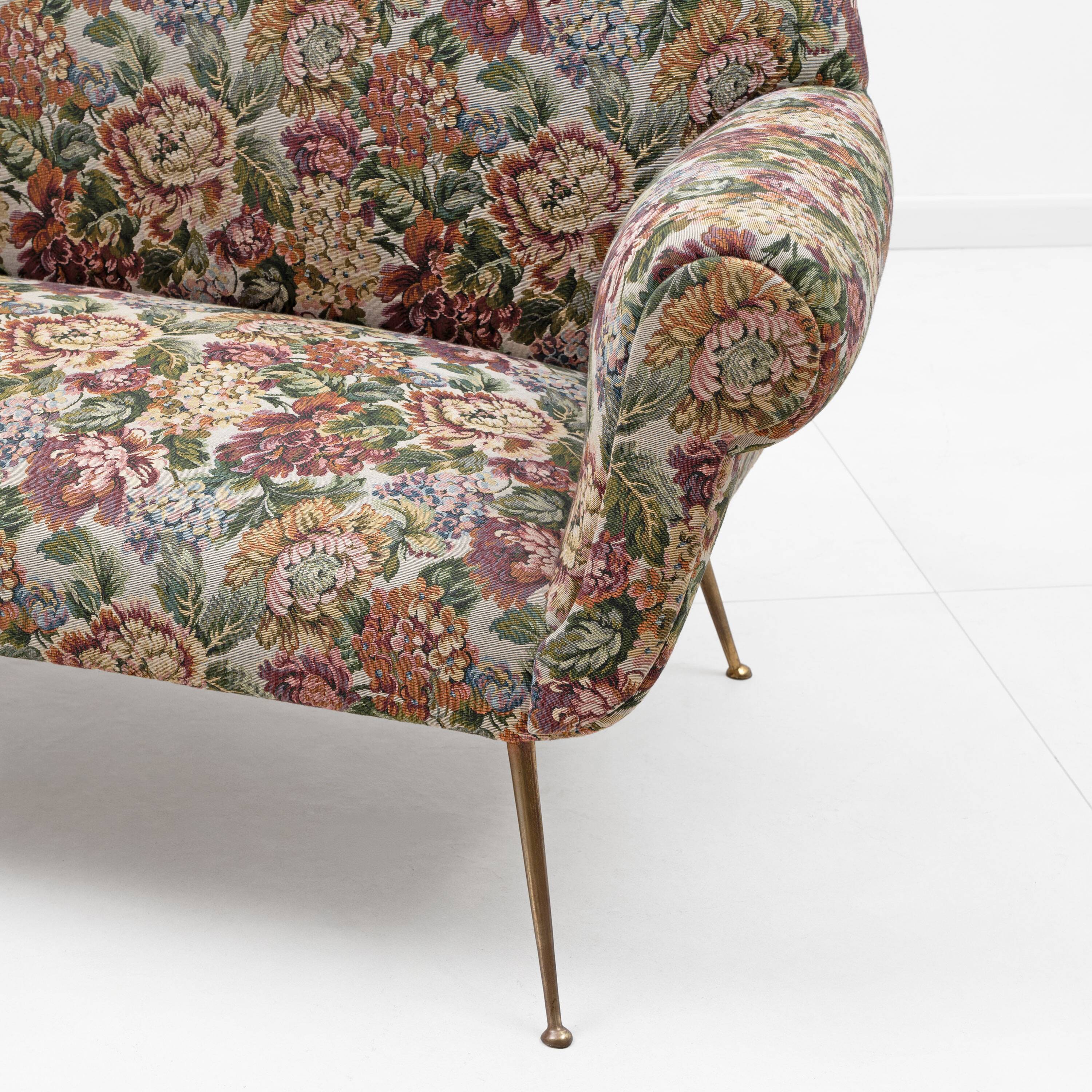 Gigi Radice Mid-Century Modern Italian Sofa for Minotti, 1950s