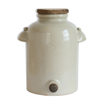Vinaigrier in Digoin sandstone
