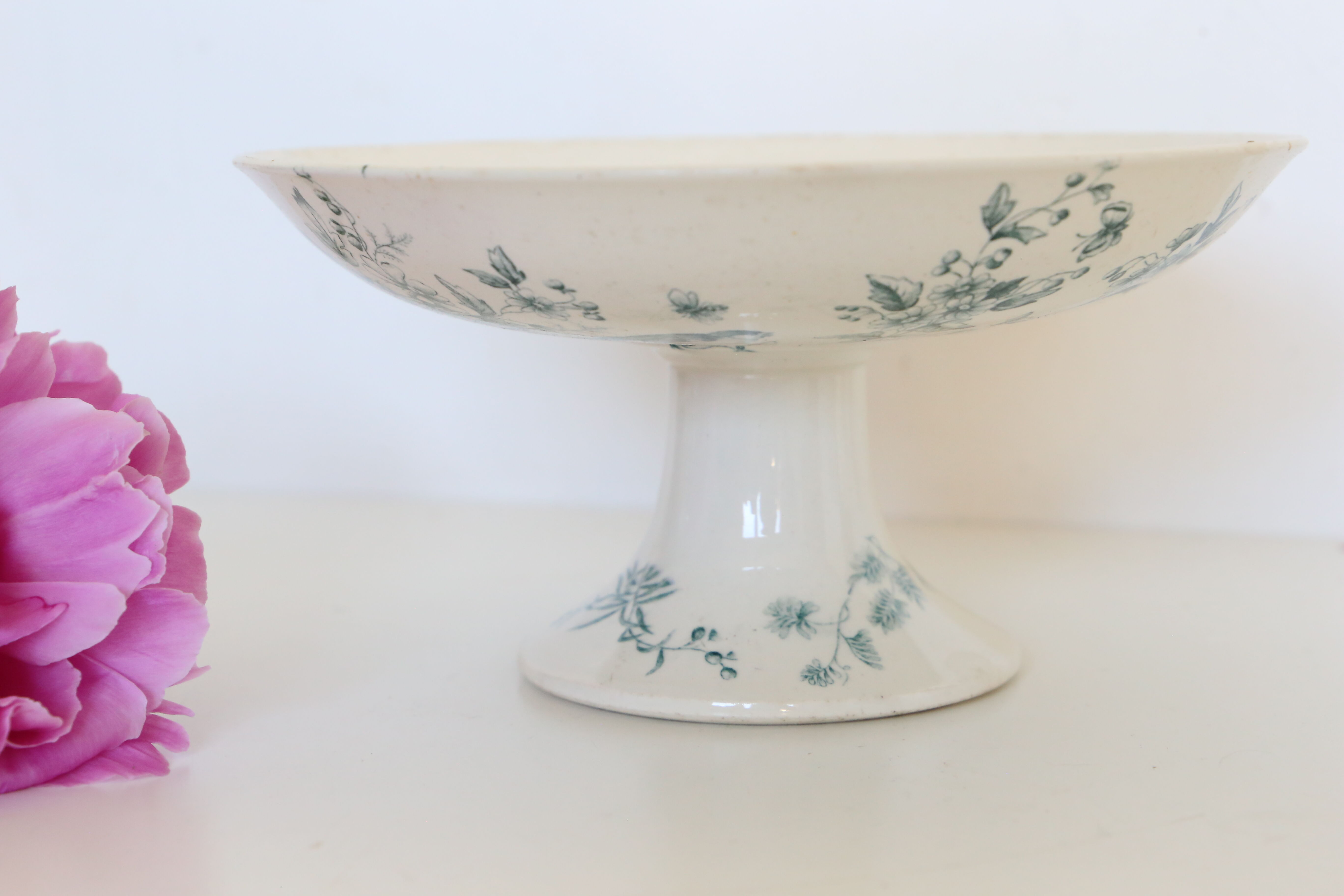 Servant dish on piedouche / compotier, Terre de Ferre, Longwy cute pattern, Vintage, early 19th