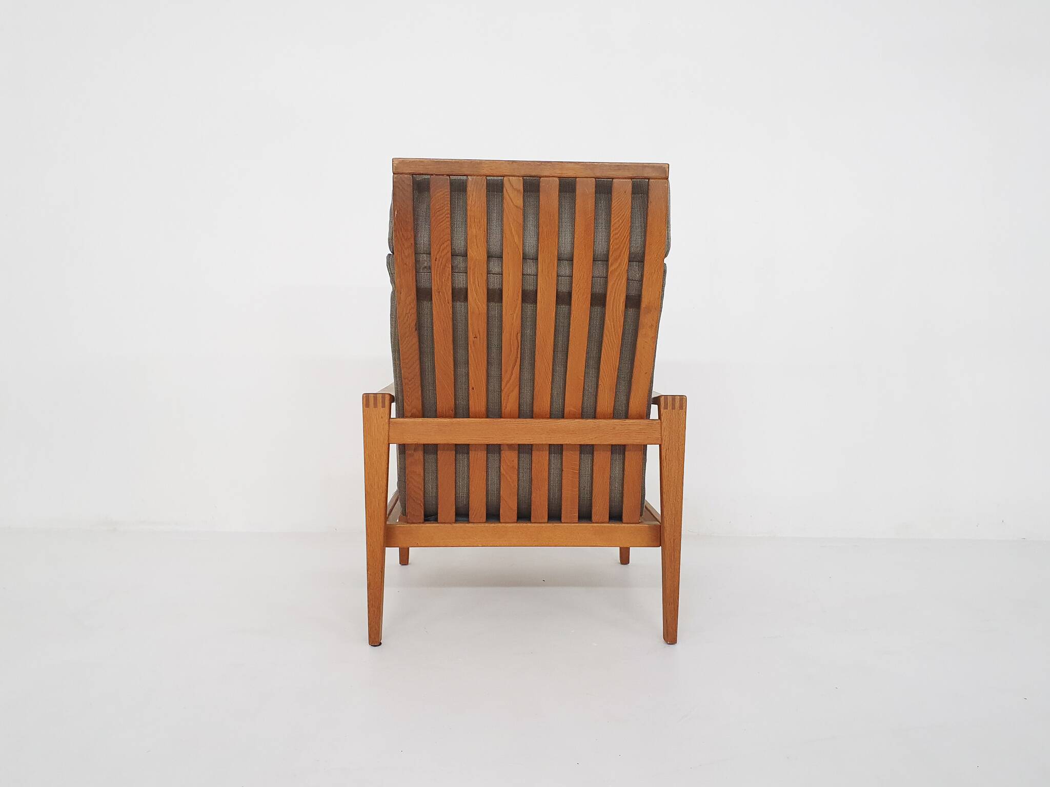Mid-century oak high back lounge chair by Hartmut Lohmeyer for Wilkhahn, Germany 1960's