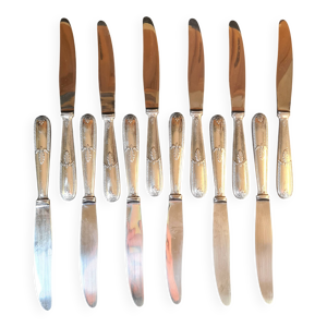 Titre : Ménagère vintage