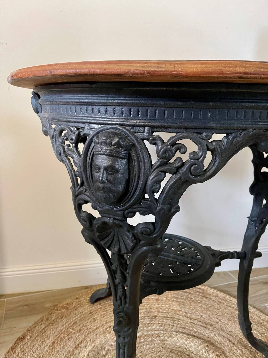 English pub table circa 1901