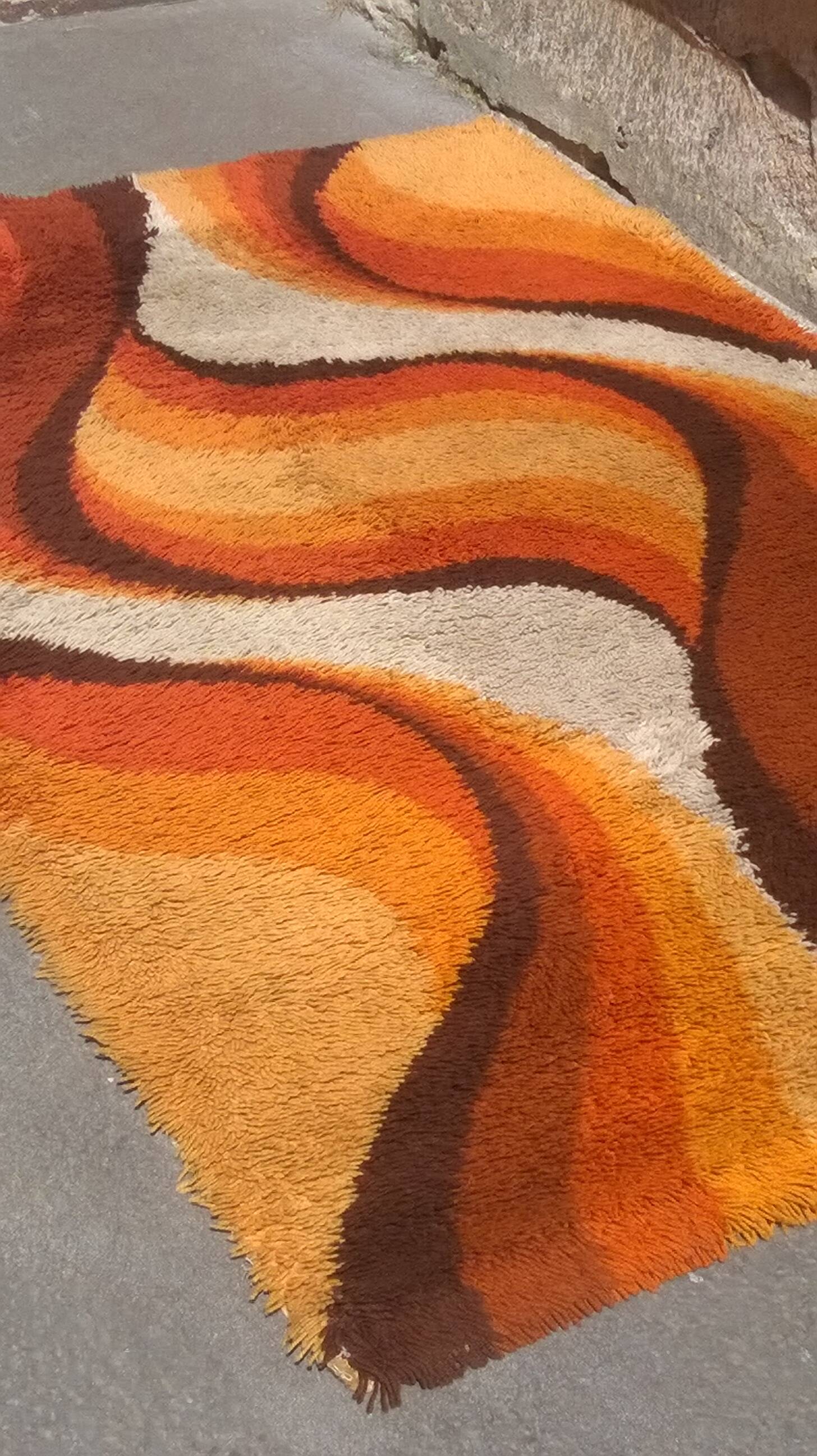 Vintage Dutch rug in wool
