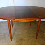 Table ronde en palissandre avec rallongedes années 70
