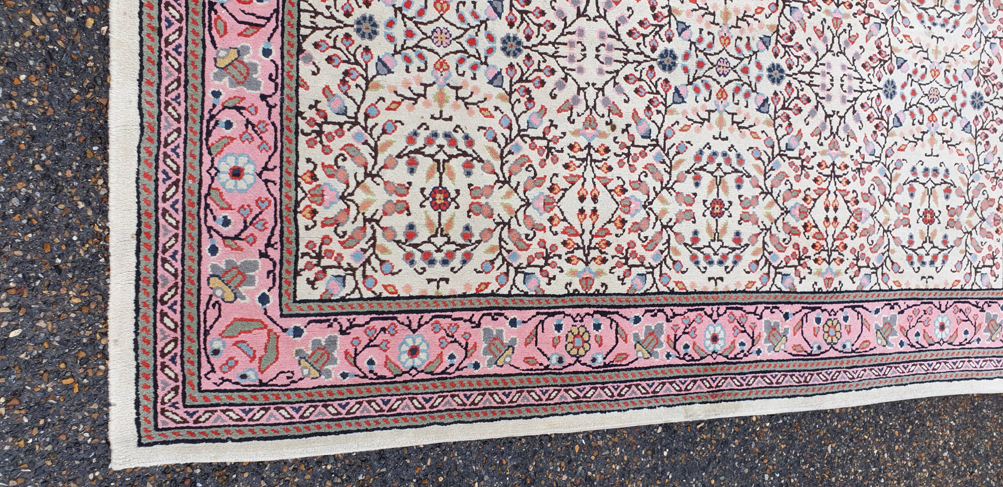 Traditional Persian carpet, 132x168 cm