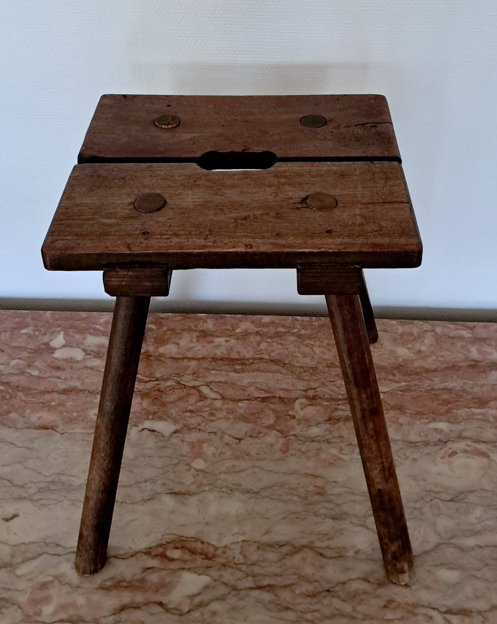 Milking stool, peasant art (19th century)