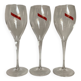 Three mumm GH champagne flutes