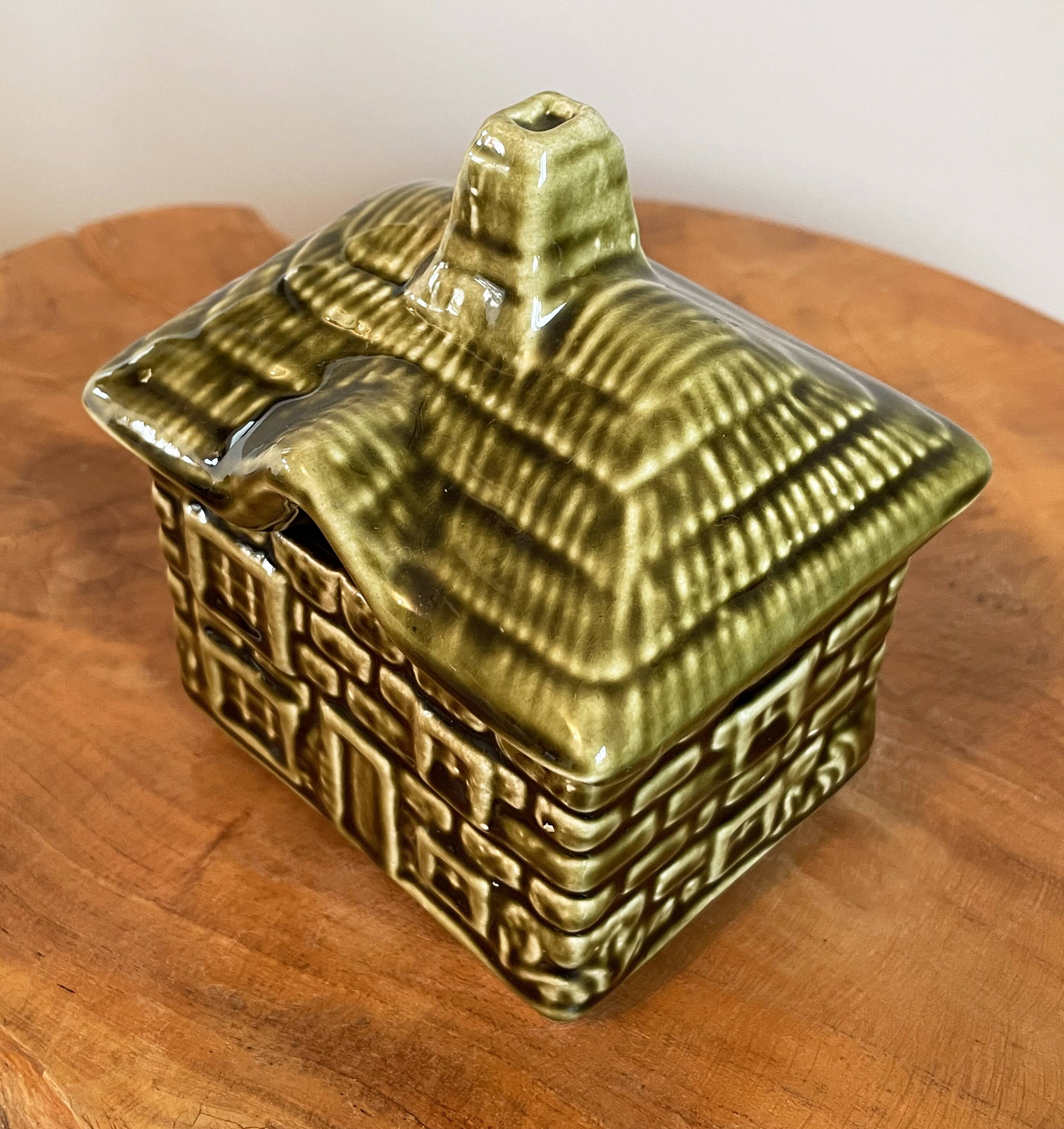 Pot Devonway en forme de maison de cottage pot de miel / sucre Majolica, vaisselle britannique fabriquée en Angleterre