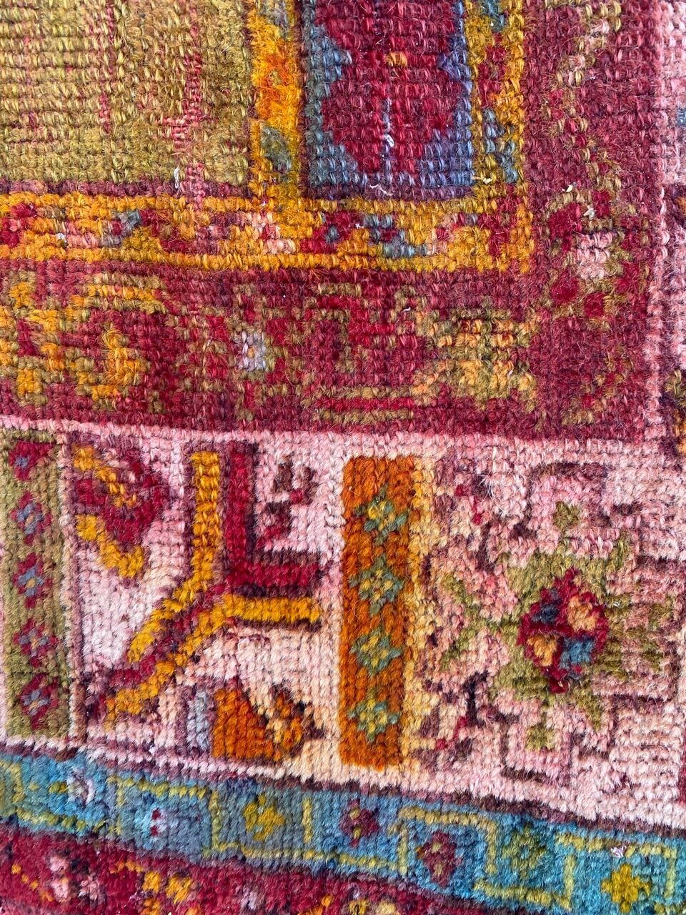 Old Turkish carpet Anatolia handmade 105x135 cm