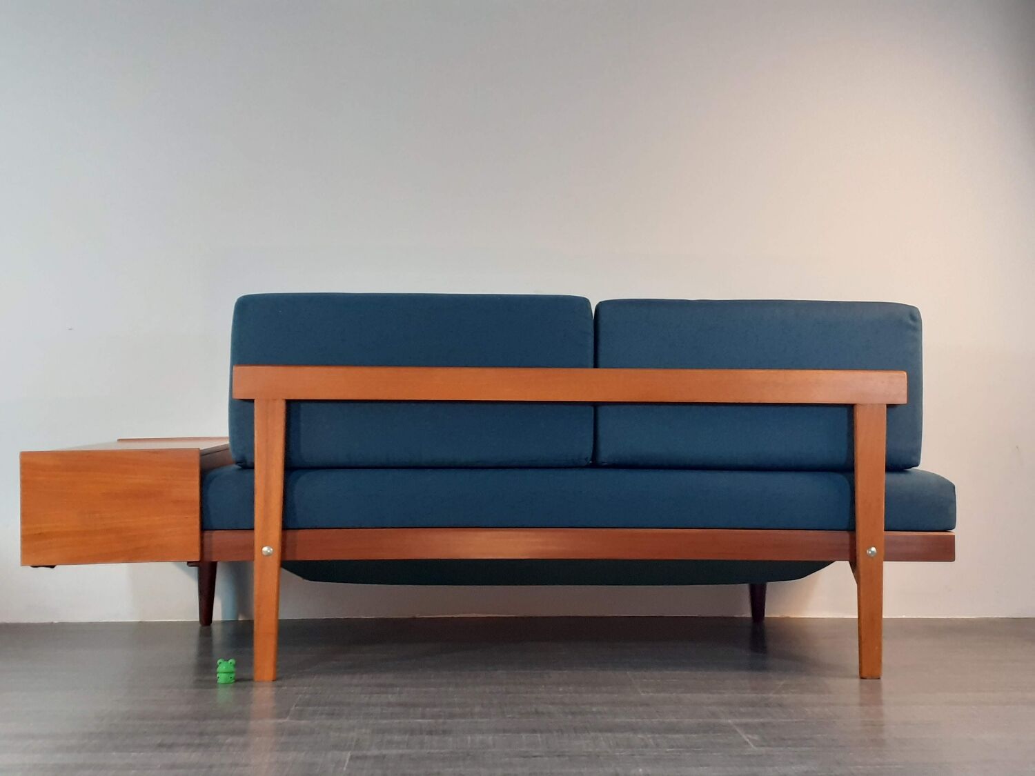 Vintage Norwegian daybed sofa, Restored, 1970s