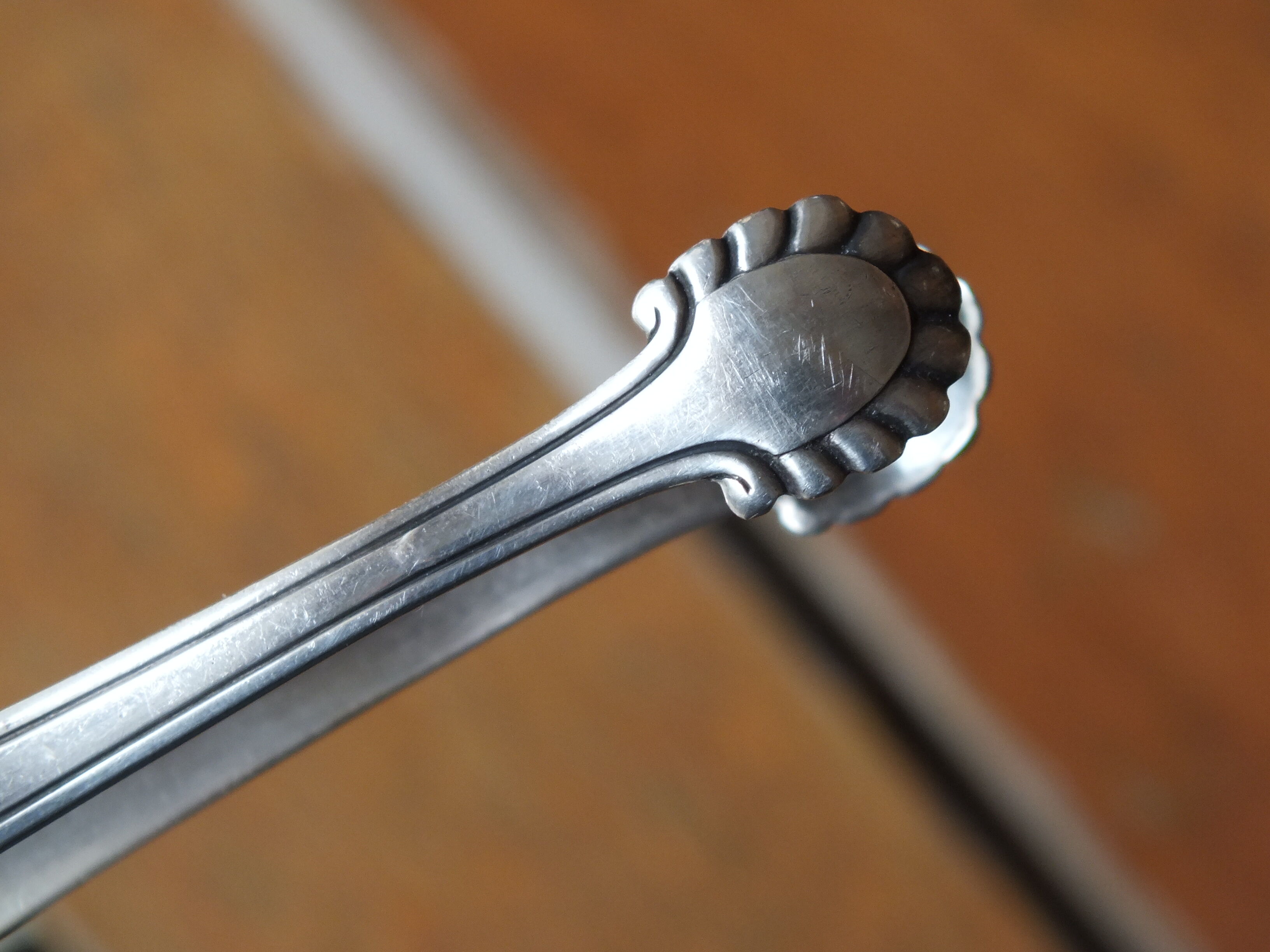 Solid silver sugar clamp Art Deco style