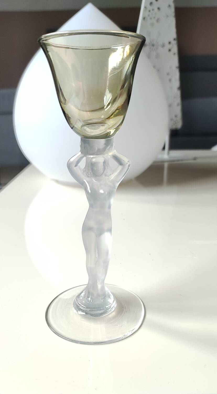 Set of 3 iridescent glasses/Caryatids/Venus base. Royal Bayel Crystal.