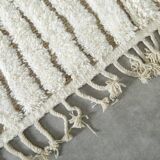 Pure natural wool Berber rug for your living room, size 150 x 250 cm.