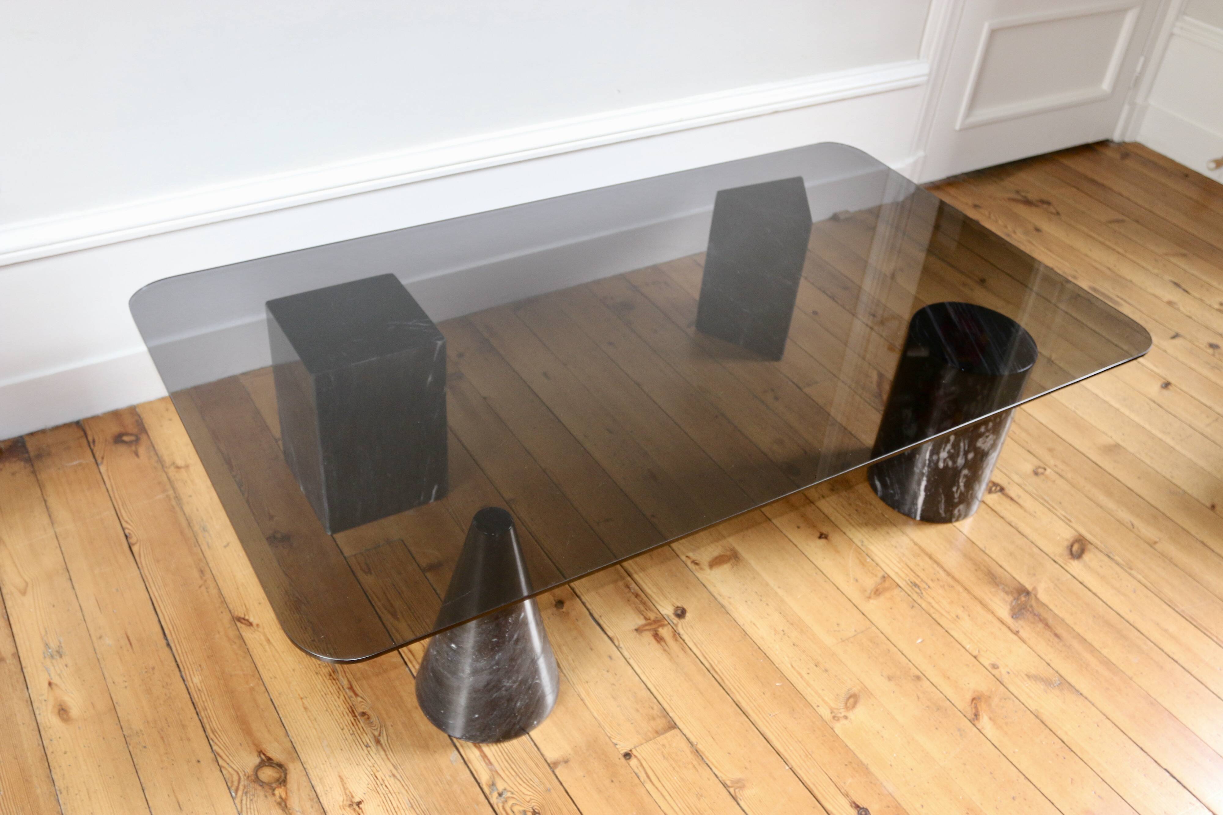 Vintage design marble and glass coffee table from the 1970s