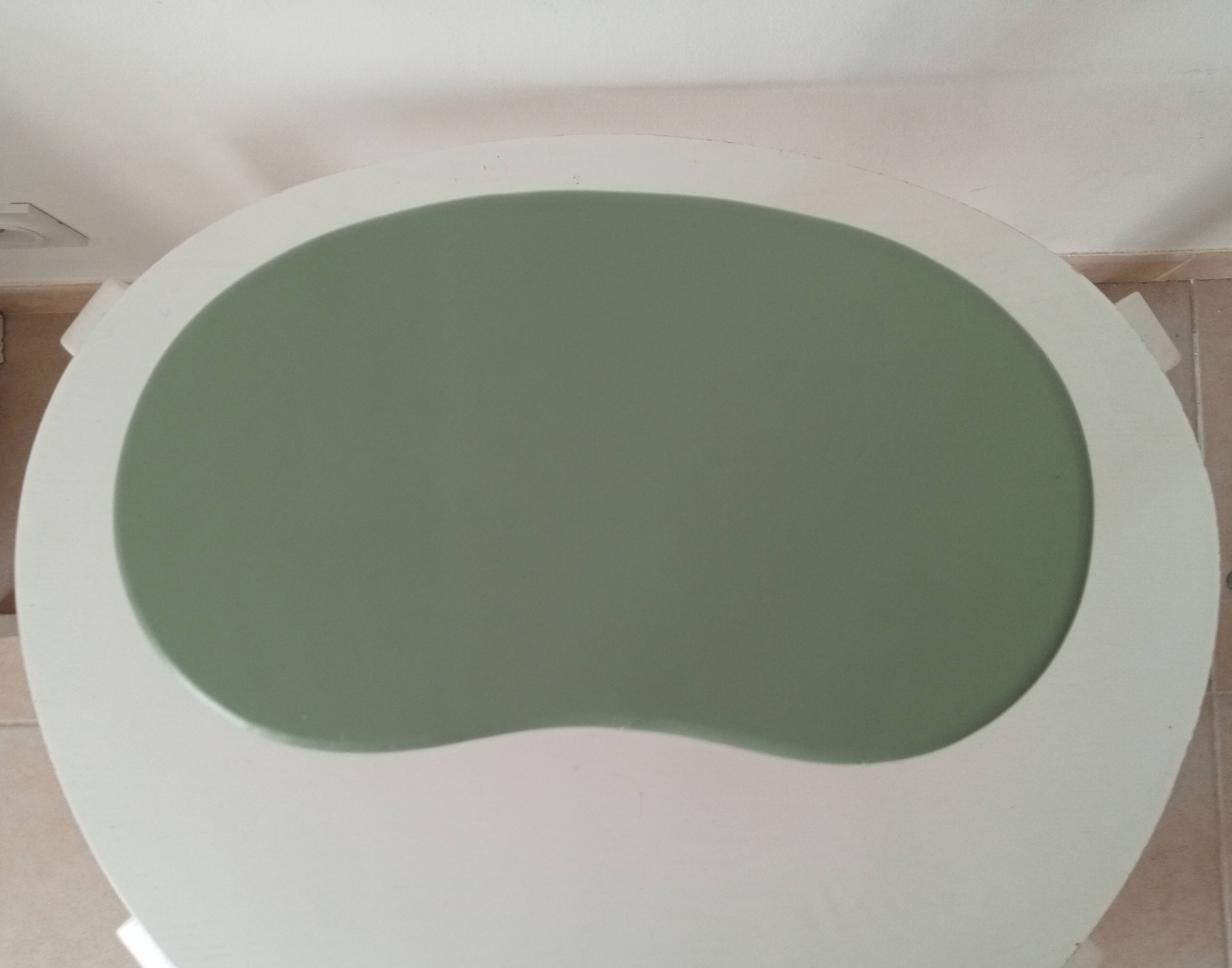 Vintage tripod bean stool from the 60s/70s