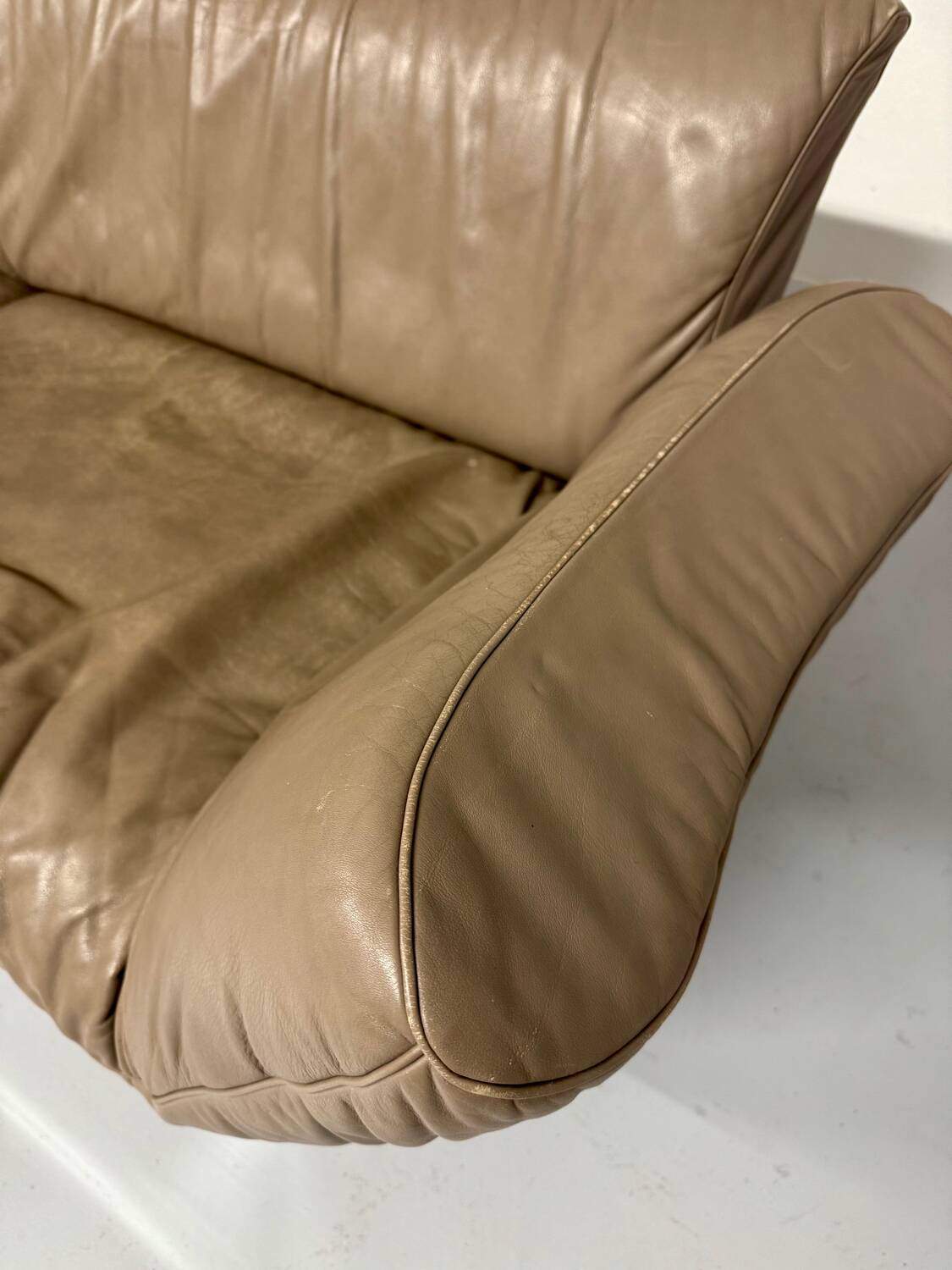 De Sede ds 140 grey 2/3 seater sofa, vintage leather, 80s design