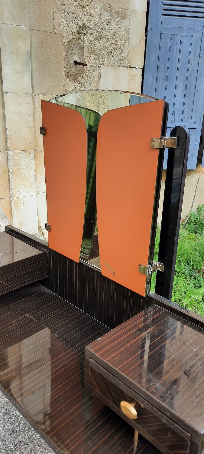 70s dressing table