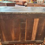 Renaissance period chest of drawers in flamed mahogany veneer
