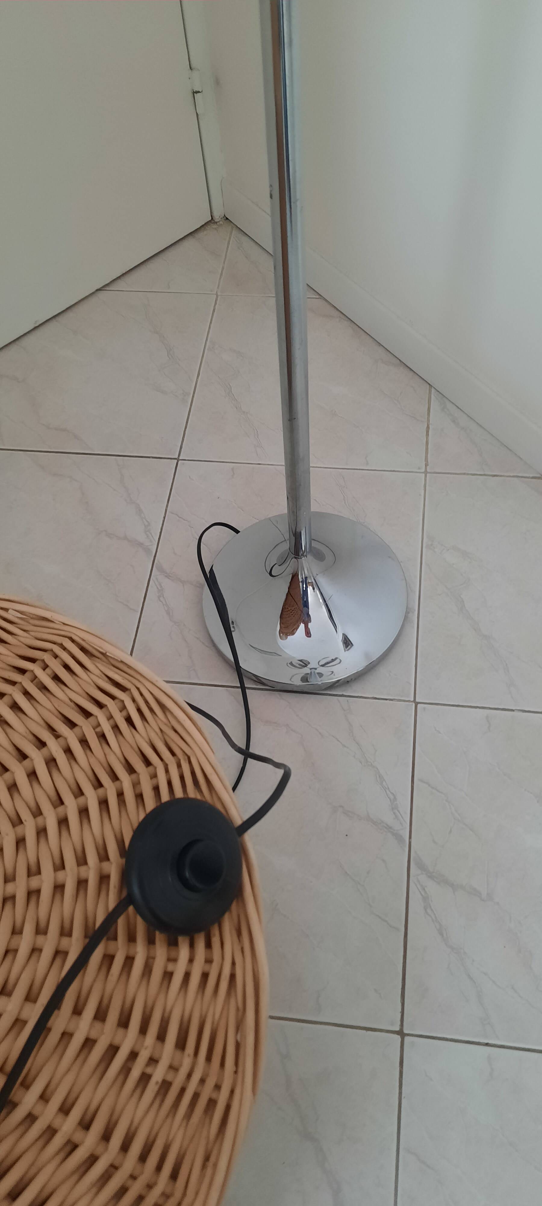 Oxar Space Age floor lamp with light flowers from the 70s.