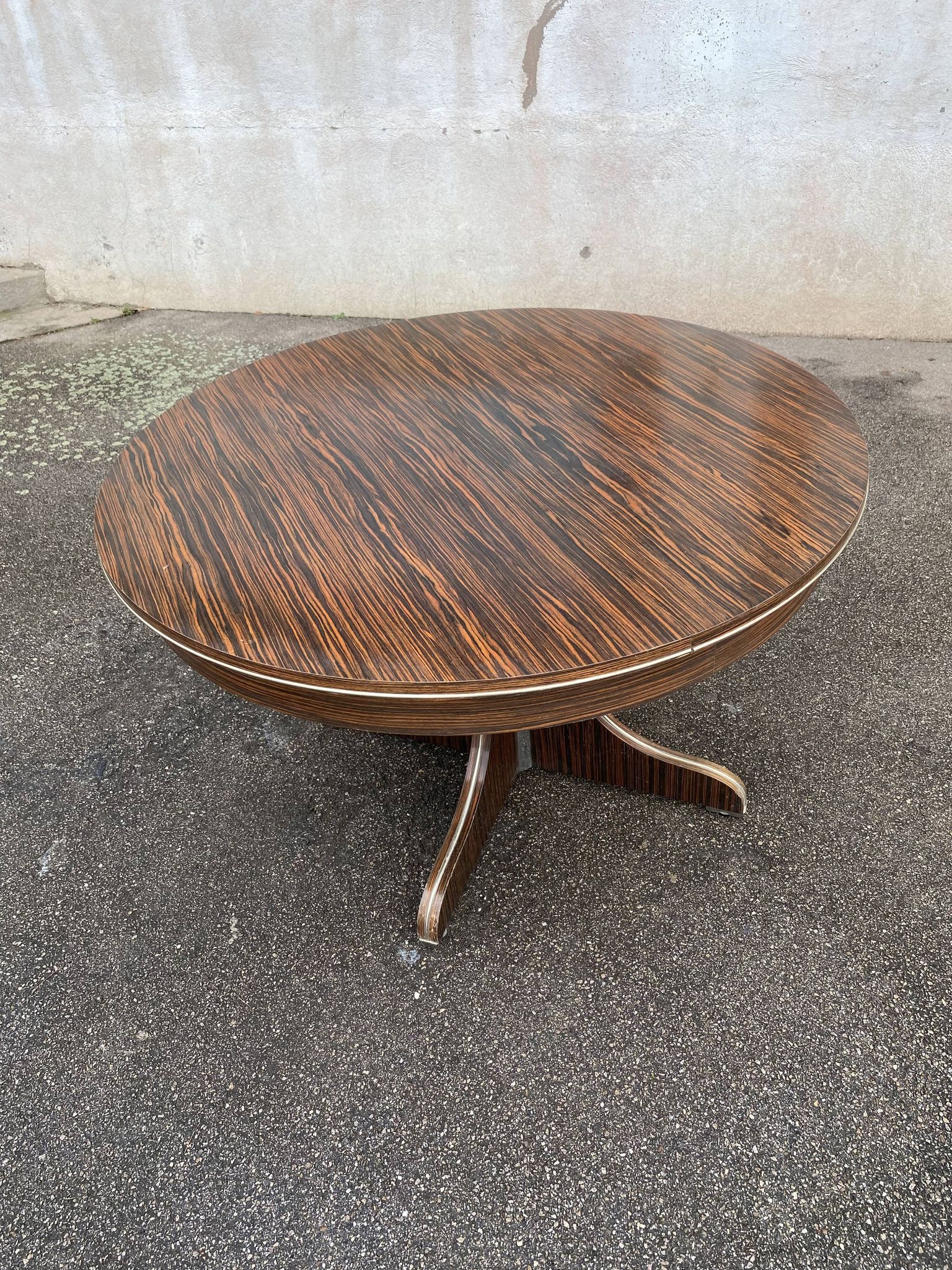 Table de salle a manger vintage