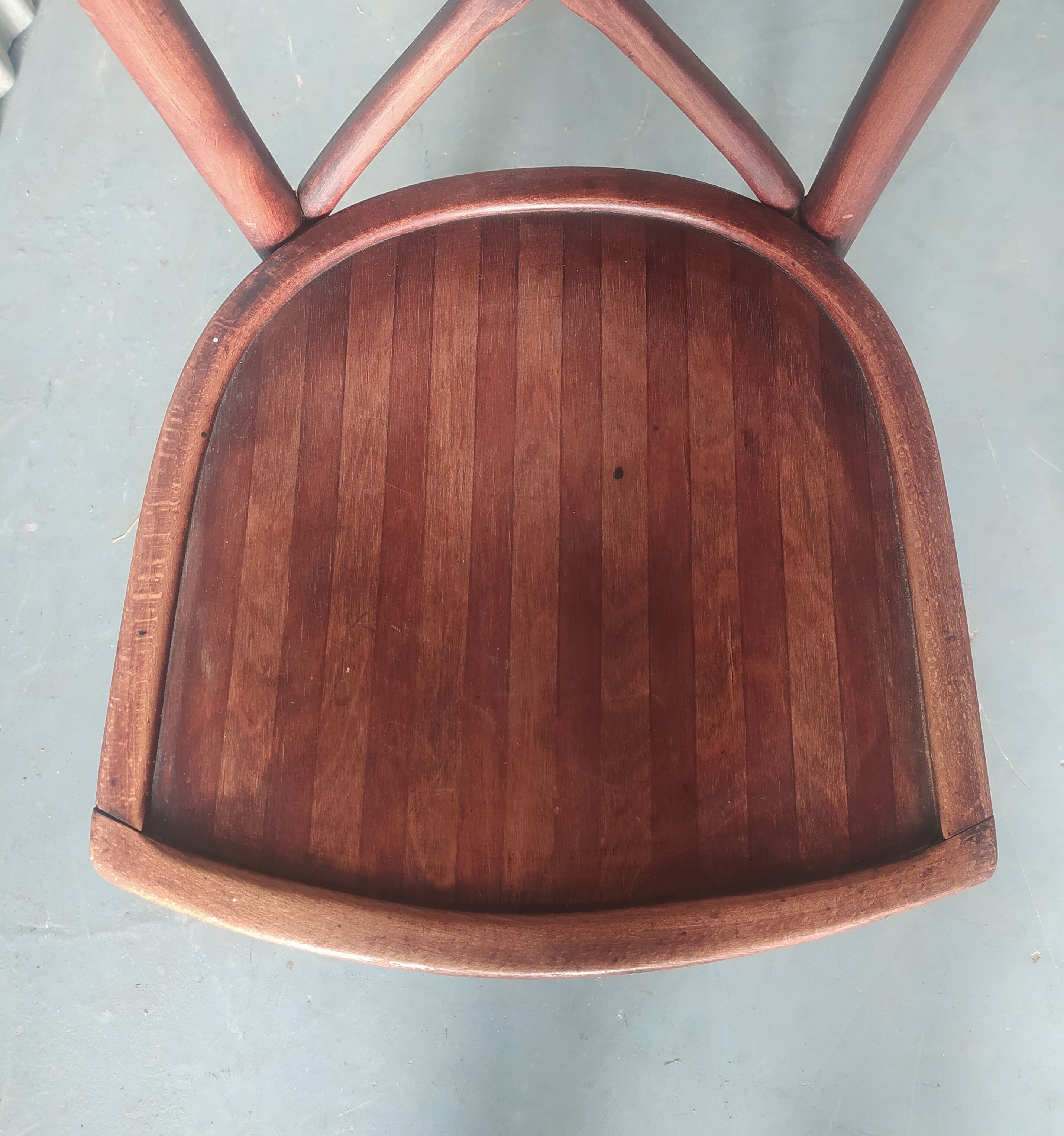 Curved wooden bistro chair