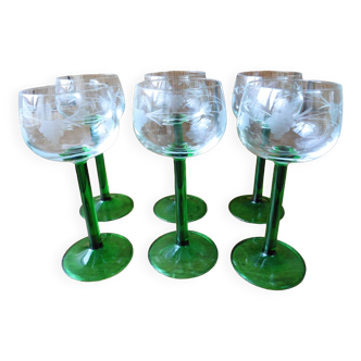 10 verres à vin d' Alsace décor grappe de raisin