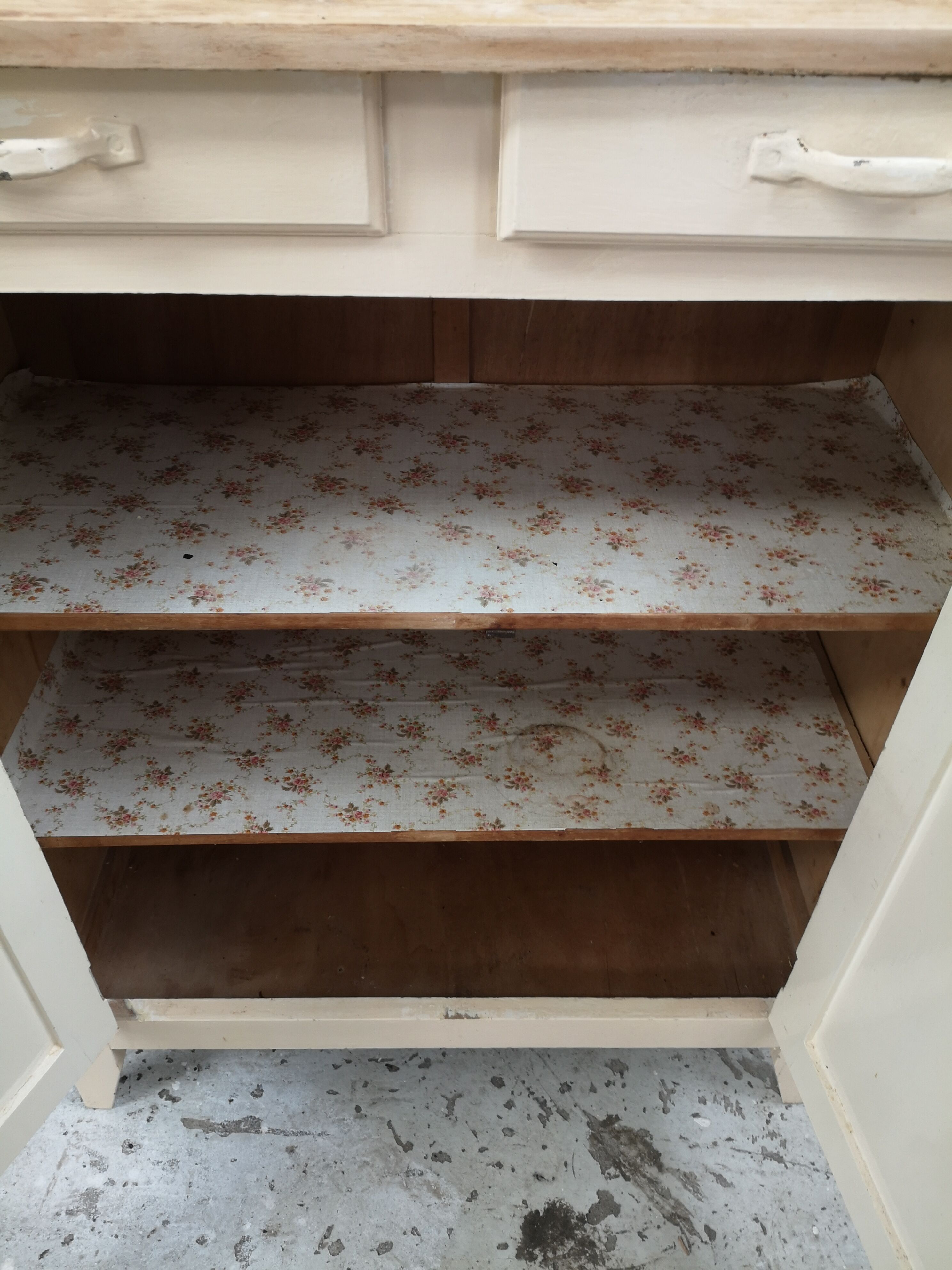 Former parisian buffet