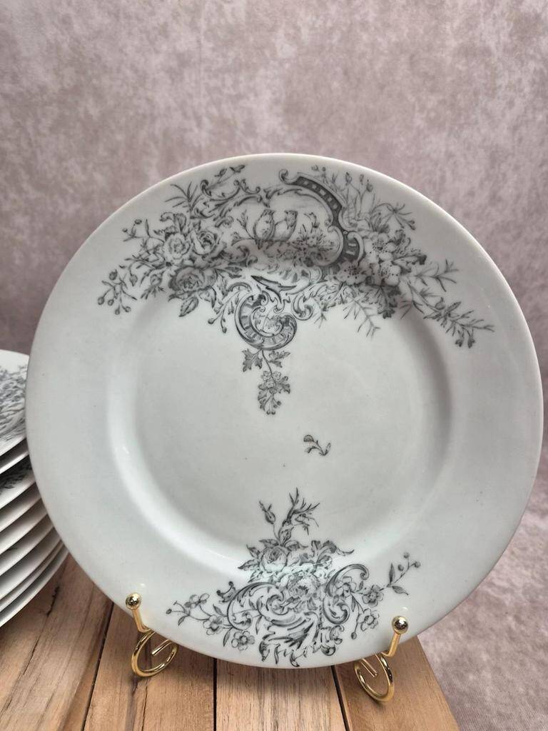 10 antique porcelain plates – Aux Lions de Faïence Paris – 19th century