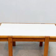 Bureau en pin original des années 1970