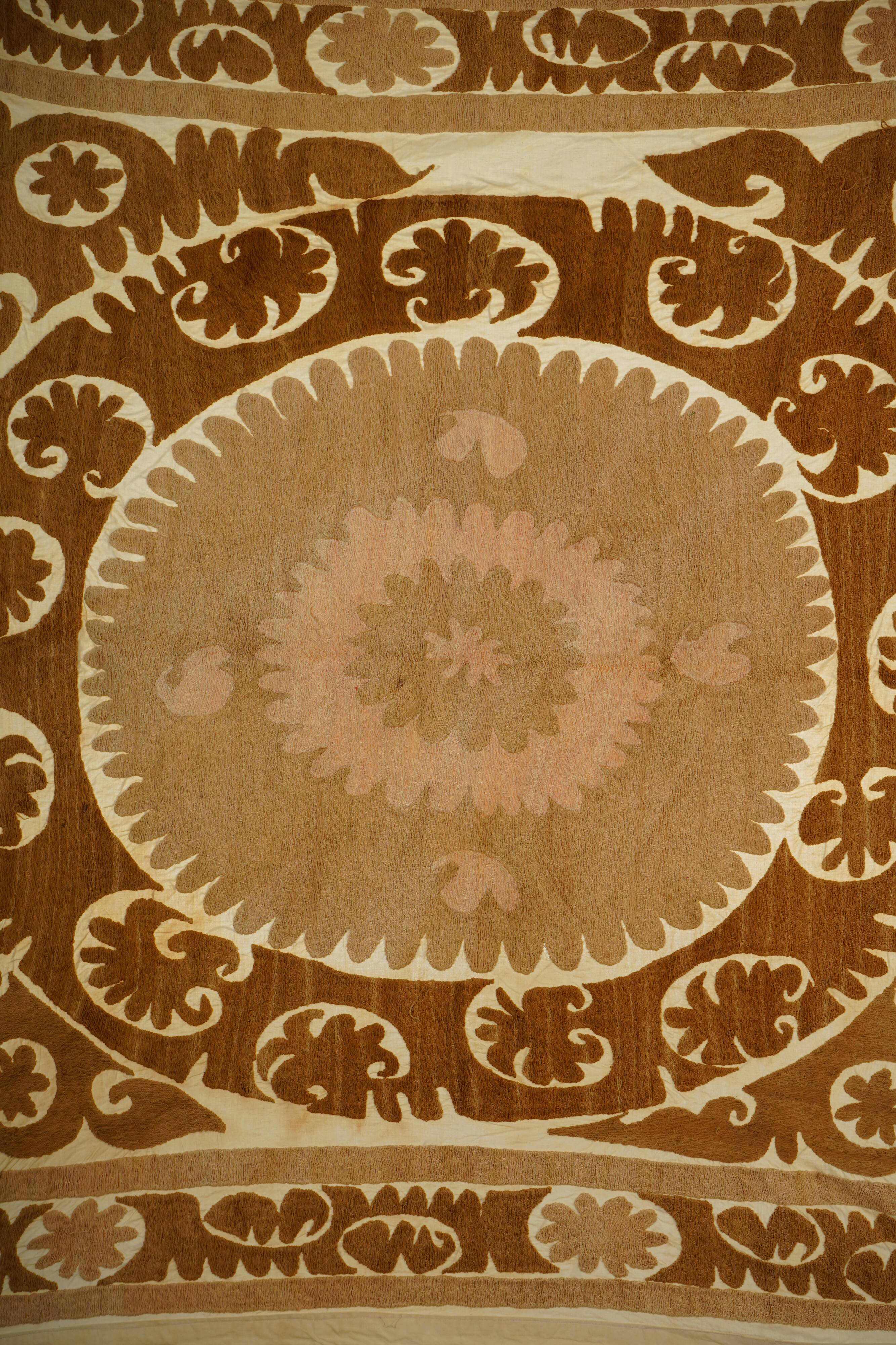 Hand-knotted rug, vintage Turkish rug 129x133 cm