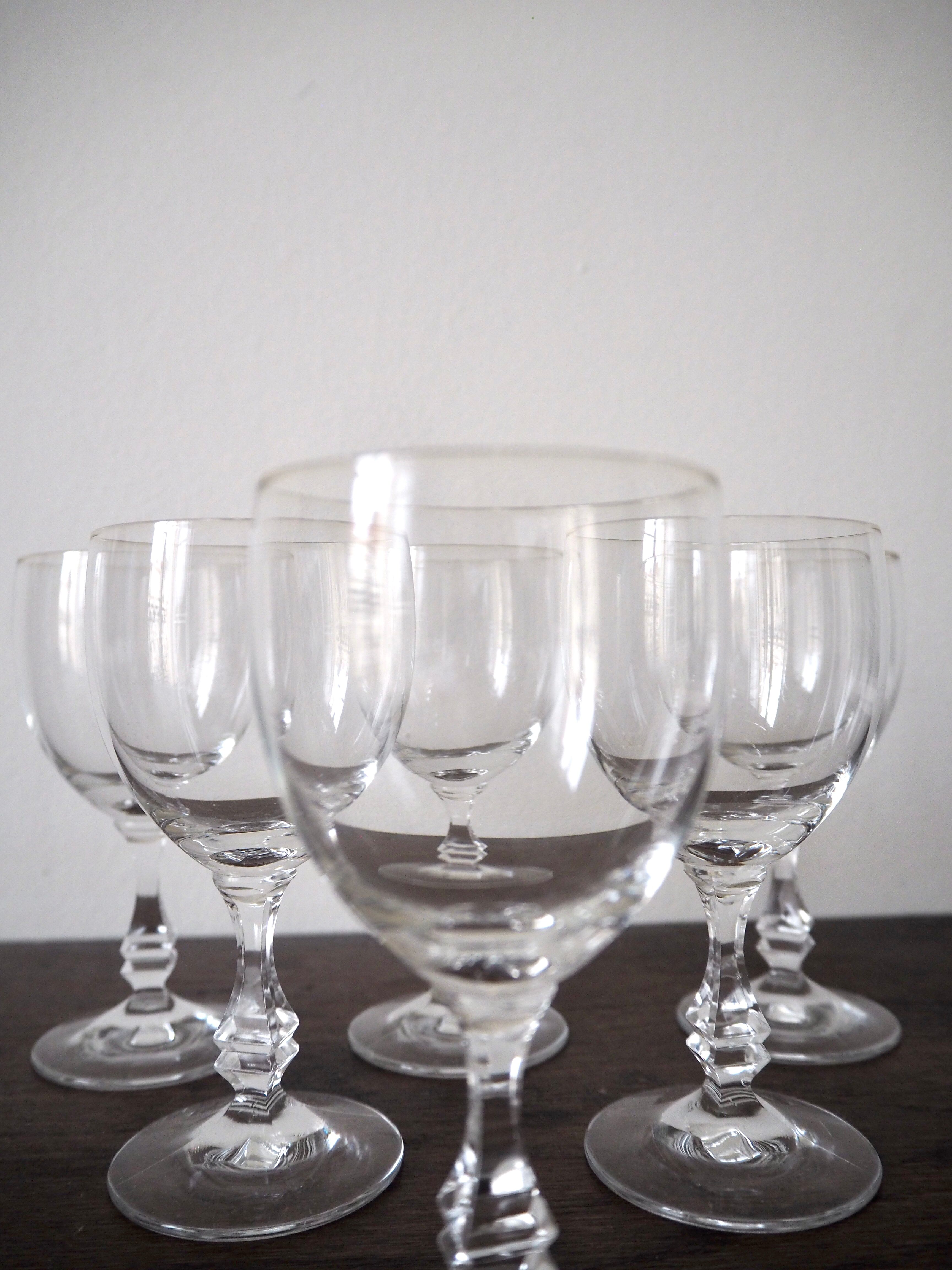 Set of 6 wine glasses