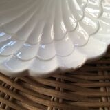Plat en porcelaine blanche