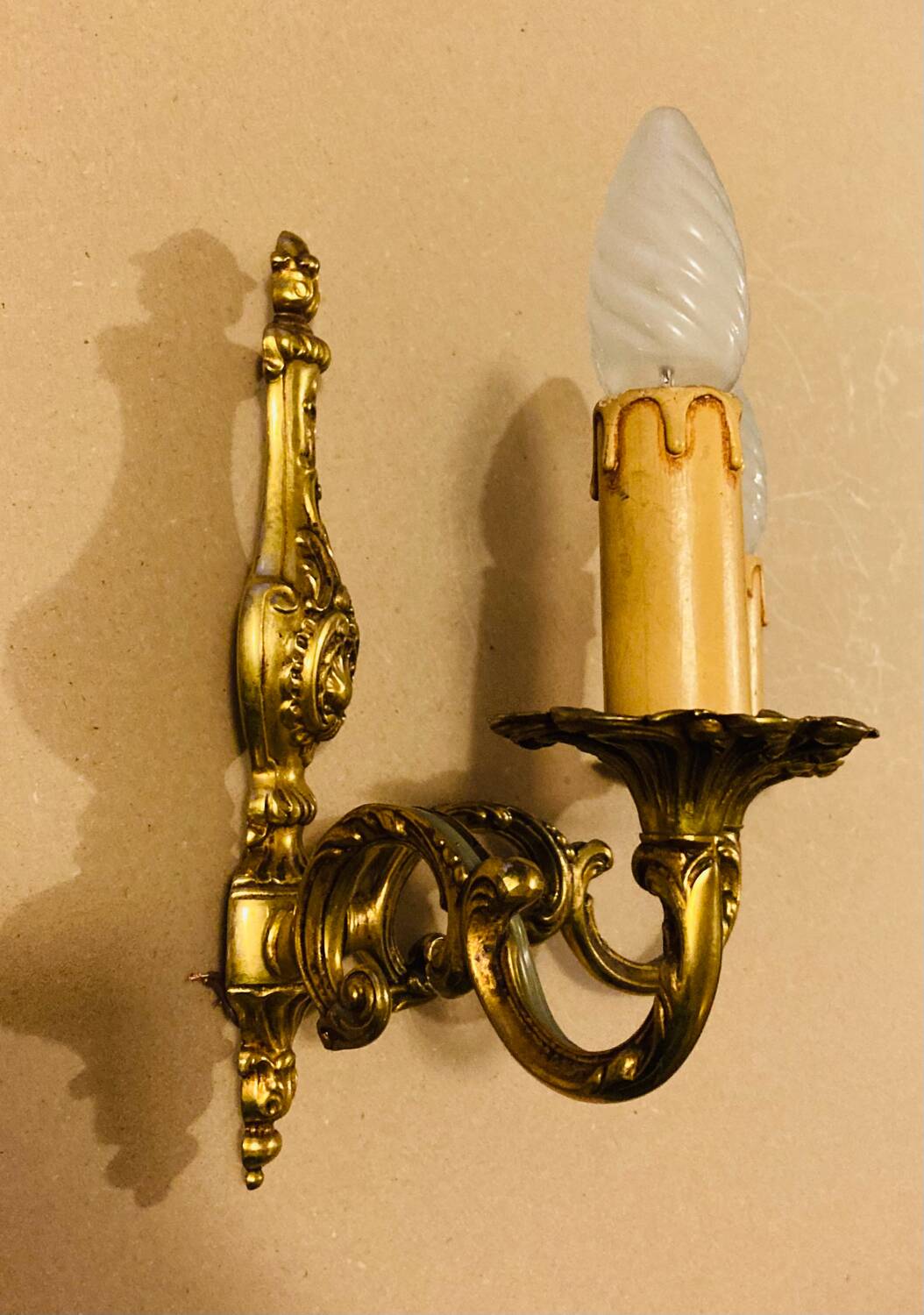 Applique double Style Louis XV en bronze doré époque XXe.