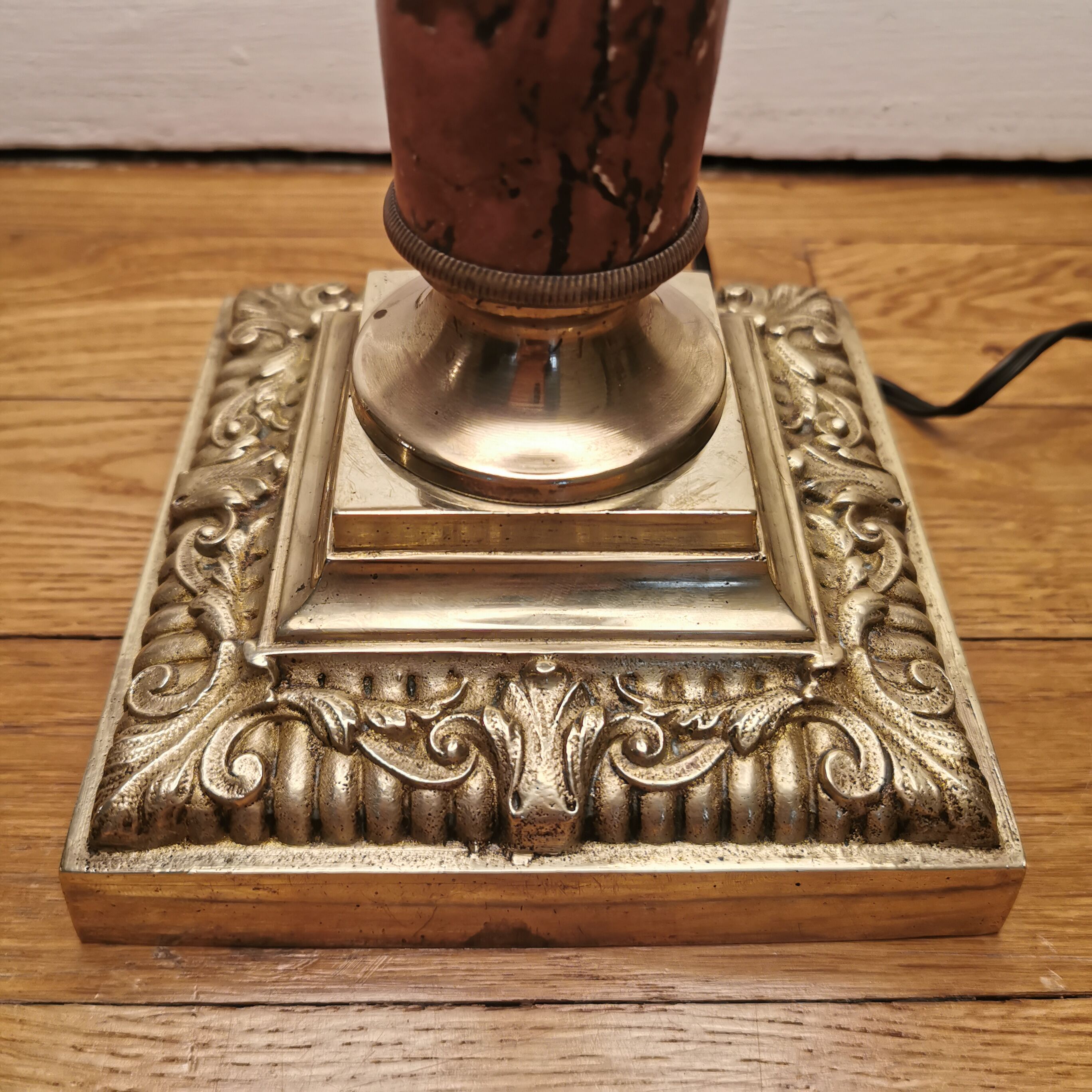 Lamp in marble and bronze empire